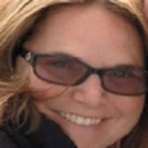 Meet your Posher, Debi
